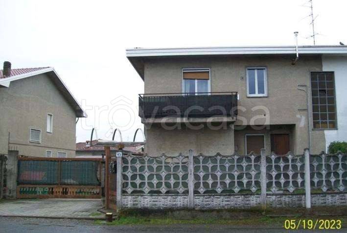 casa indipendente in vendita a Lonate Pozzolo