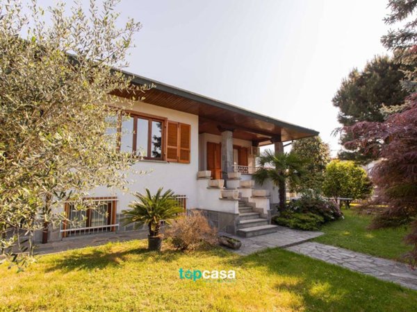 casa indipendente in vendita a Lonate Pozzolo
