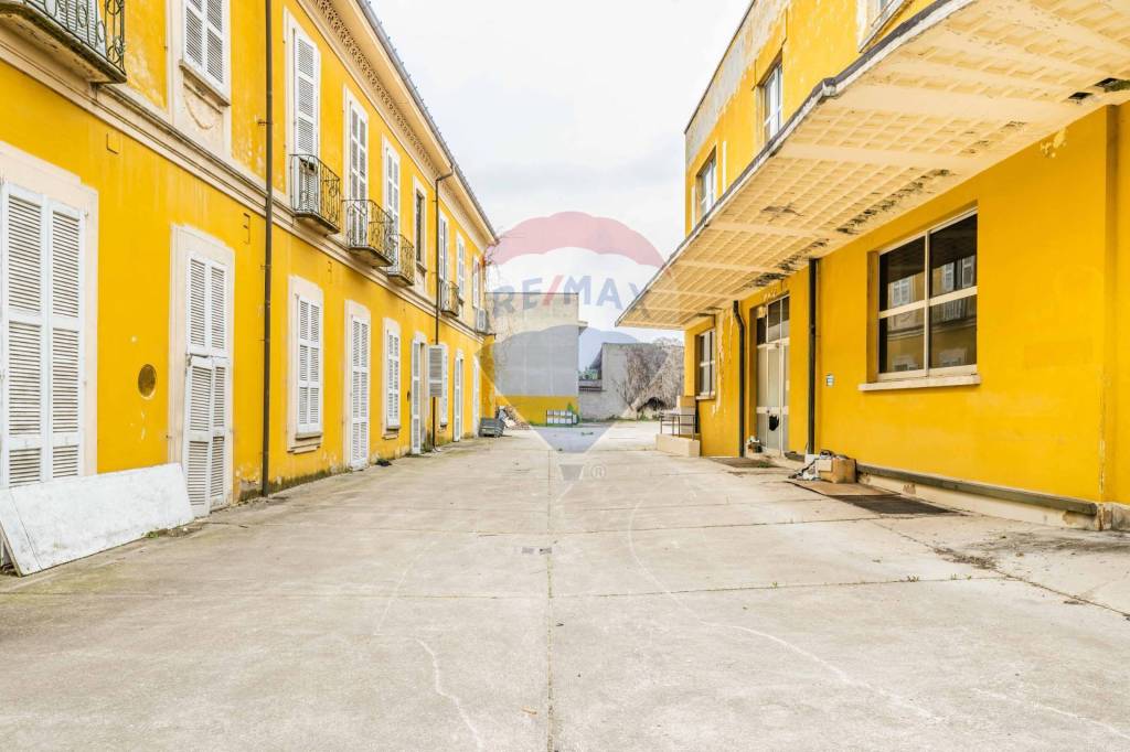 loft in vendita a Lonate Pozzolo