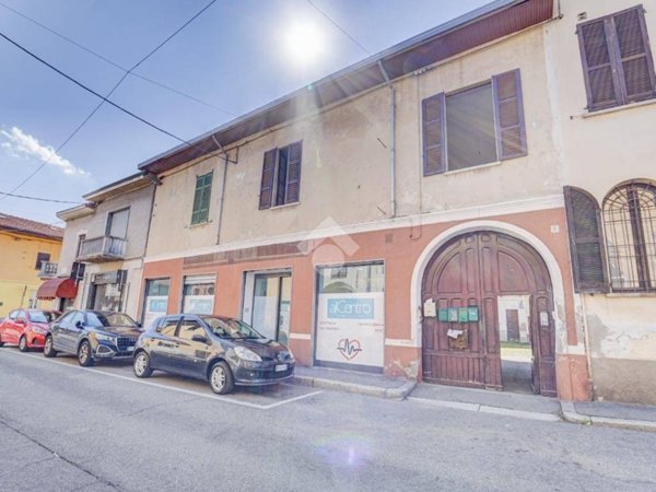 casa indipendente in vendita a Lonate Pozzolo