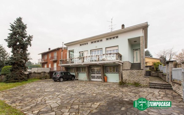 casa indipendente in vendita a Lonate Pozzolo