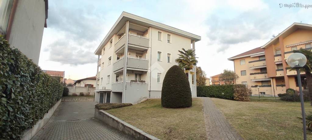 appartamento in vendita a Lonate Pozzolo