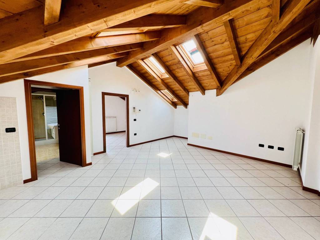 appartamento in vendita a Lonate Pozzolo