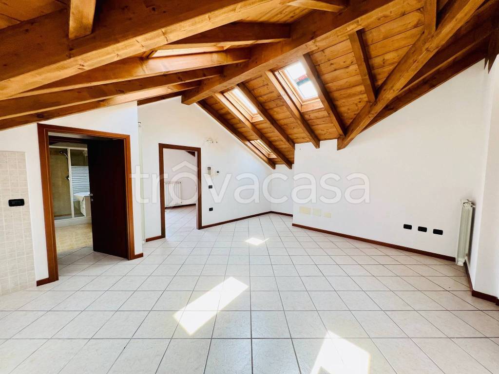 appartamento in vendita a Lonate Pozzolo