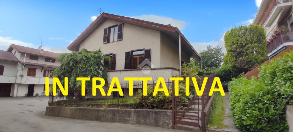casa indipendente in vendita a Lonate Pozzolo