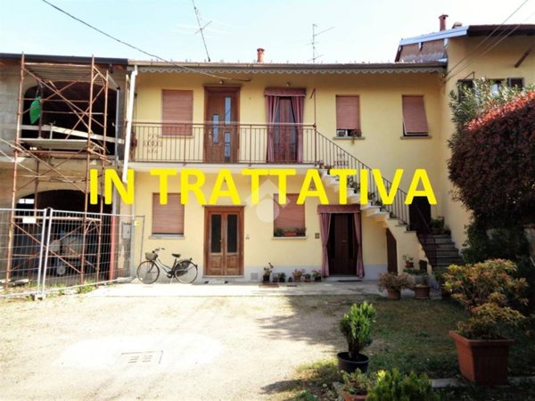 casa indipendente in vendita a Lonate Pozzolo