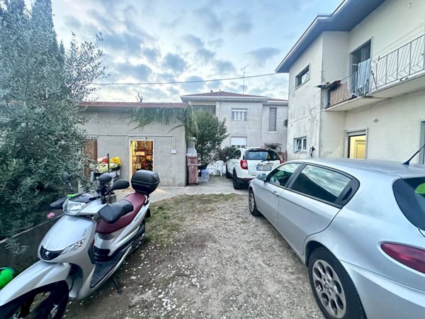 appartamento in vendita a Lonate Pozzolo