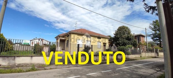 quadrivano in vendita a Lonate Pozzolo