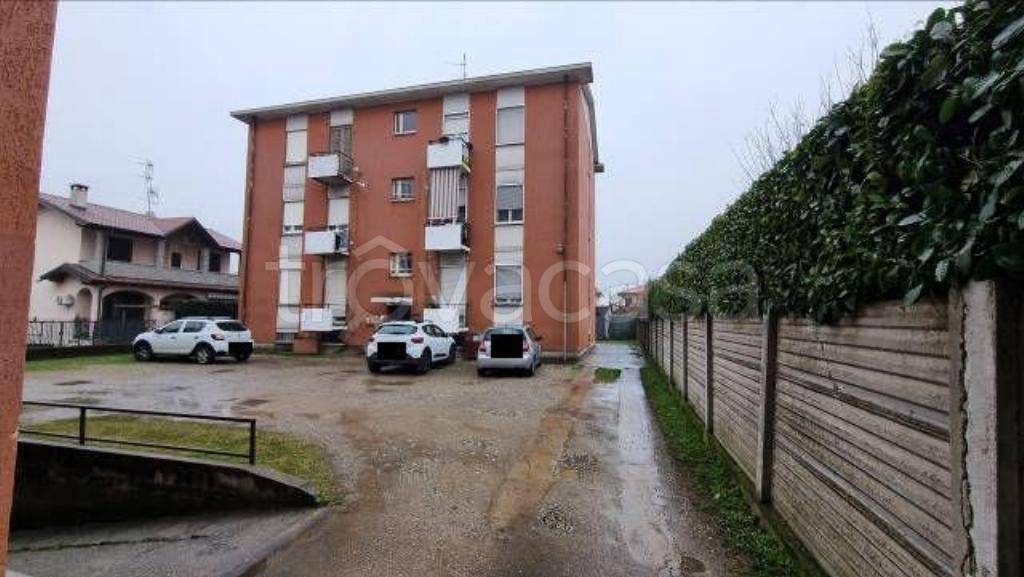 appartamento in vendita a Lonate Pozzolo