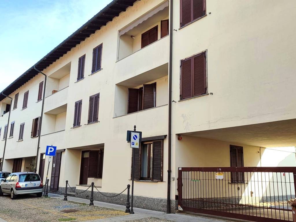 appartamento in vendita a Lonate Pozzolo