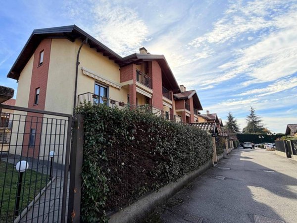 appartamento in vendita a Lonate Pozzolo