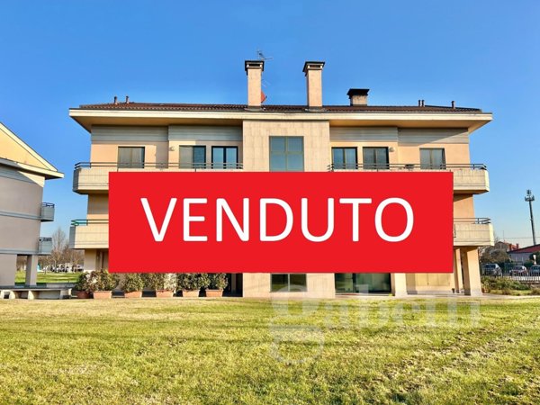 appartamento in vendita a Lonate Pozzolo in zona Tornavento