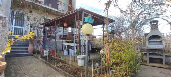 casa indipendente in vendita a Lonate Pozzolo