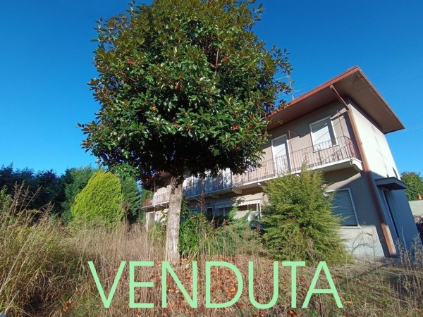 casa indipendente in vendita a Lonate Pozzolo in zona Sant'Antonino Ticino