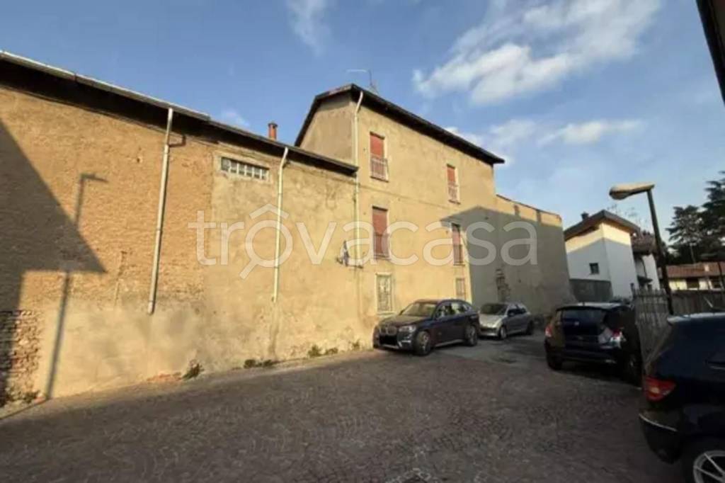 appartamento in vendita a Lonate Pozzolo