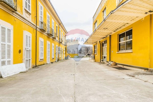 loft in vendita a Lonate Pozzolo