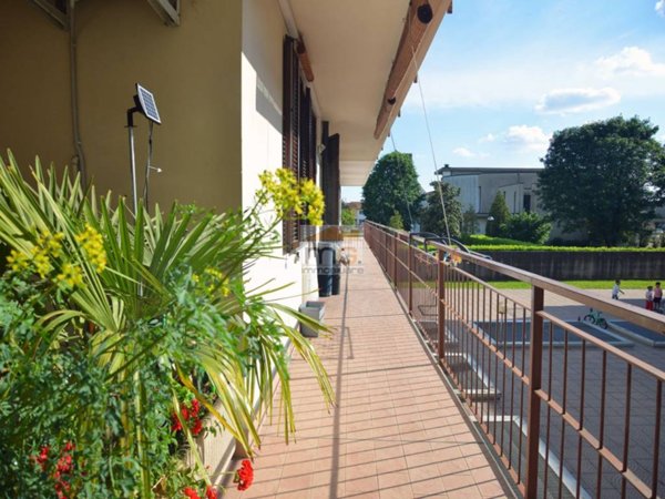 appartamento in vendita a Lonate Pozzolo