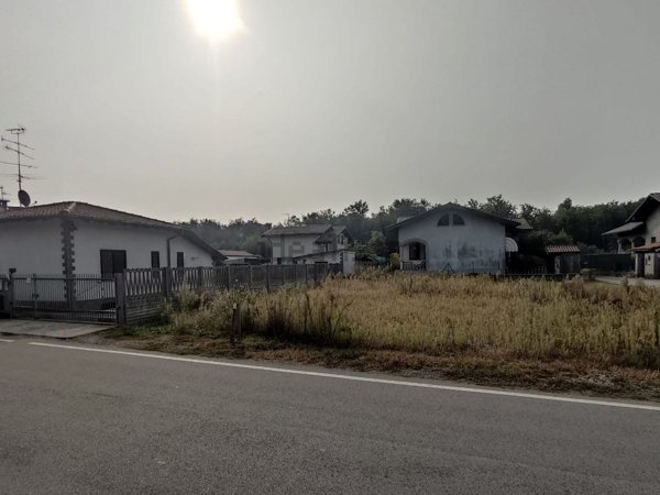 villetta a schiera in vendita a Lonate Pozzolo in zona Tornavento