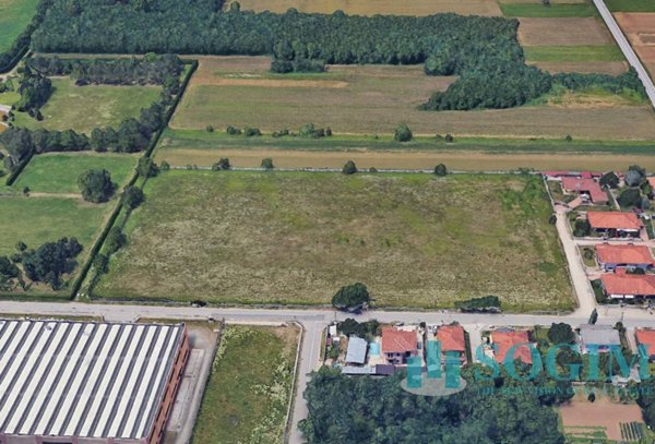 terreno edificabile in vendita a Lonate Pozzolo