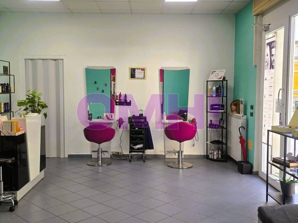 negozio in vendita a Lonate Pozzolo