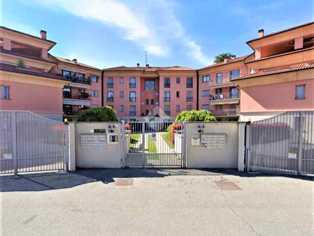 appartamento in vendita a Lonate Pozzolo