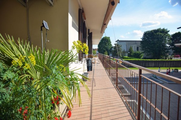 appartamento in vendita a Lonate Pozzolo