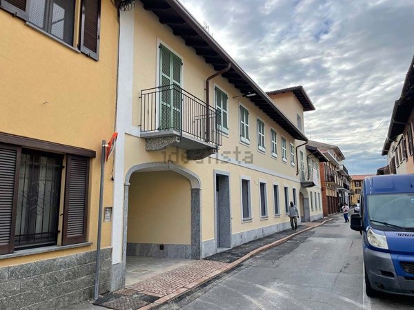 appartamento in vendita a Lonate Pozzolo