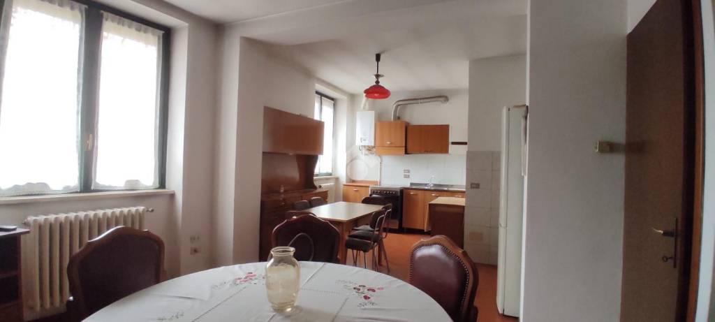 casa indipendente in vendita a Lonate Pozzolo