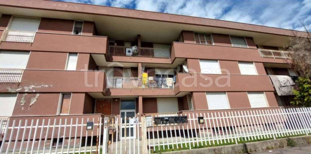 ufficio in vendita a Lonate Pozzolo