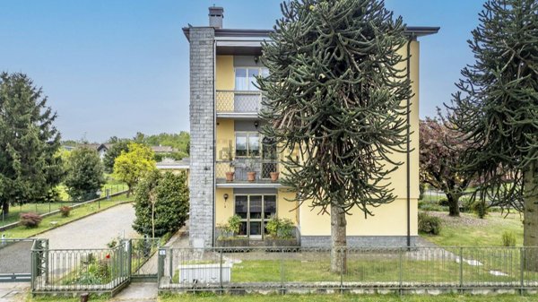 appartamento in vendita a Lonate Pozzolo in zona Tornavento