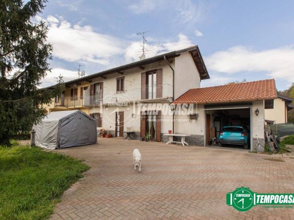 casa indipendente in vendita a Lonate Pozzolo in zona Tornavento