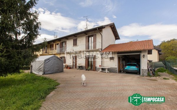 casa indipendente in vendita a Lonate Pozzolo in zona Tornavento