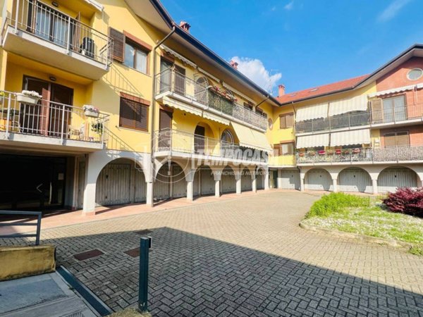 appartamento in vendita a Lonate Pozzolo