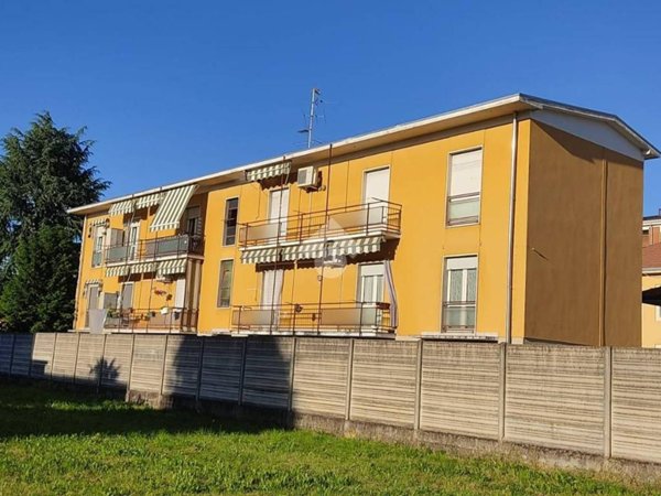 appartamento in vendita a Lonate Pozzolo