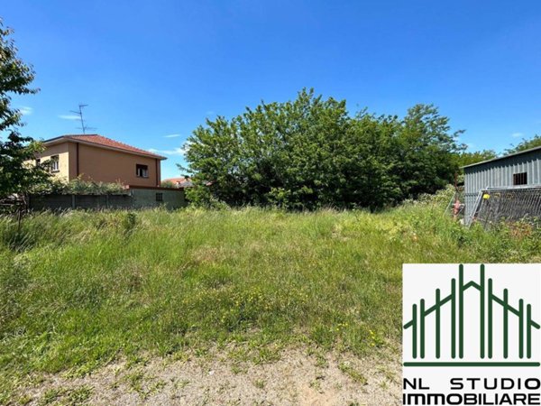 terreno agricolo in vendita a Lonate Pozzolo
