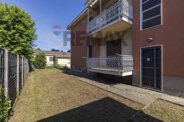 casa indipendente in vendita a Lonate Pozzolo