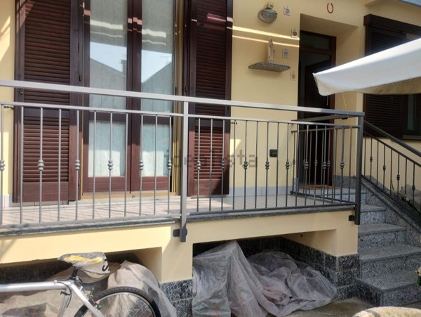 appartamento in vendita a Lonate Pozzolo in zona Sant'Antonino Ticino