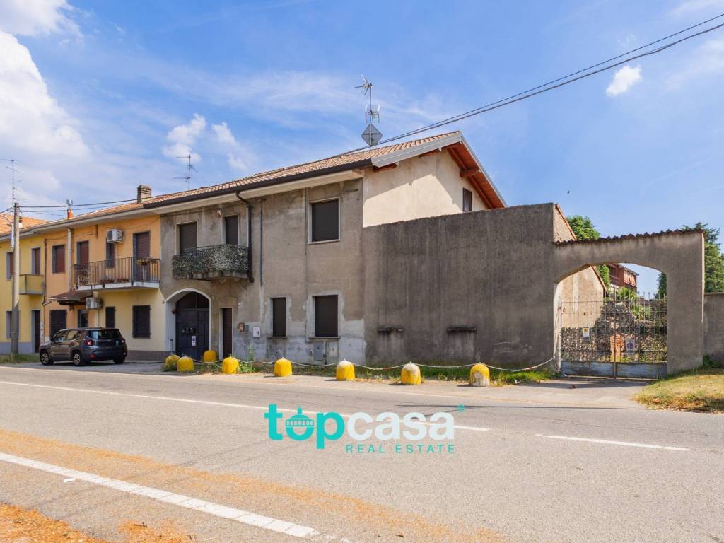 casa indipendente in vendita a Lonate Pozzolo