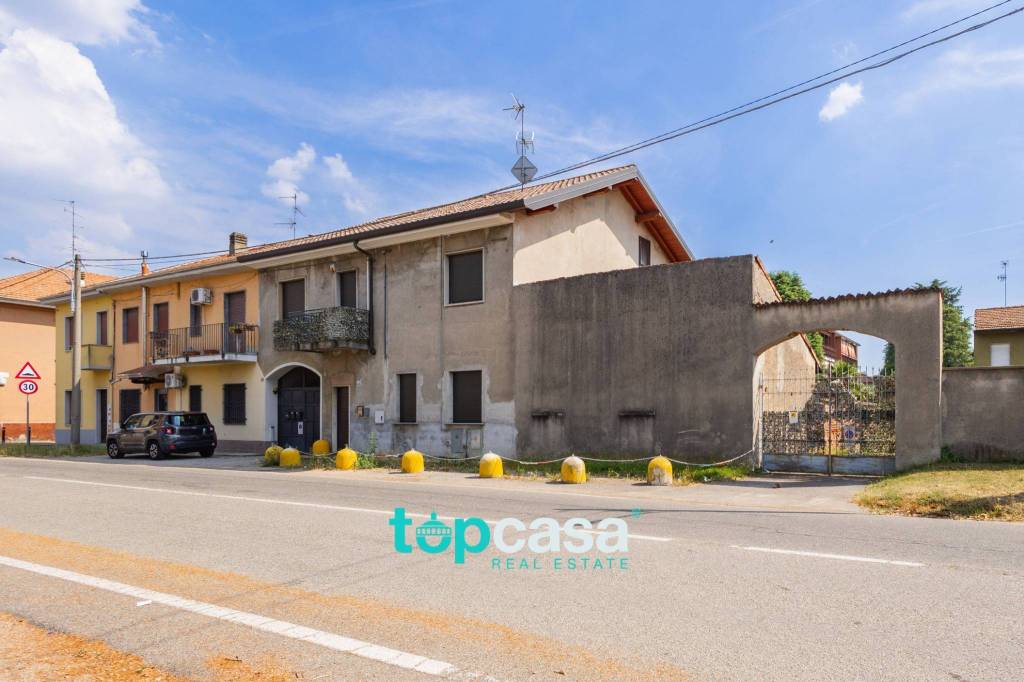 casa indipendente in vendita a Lonate Pozzolo