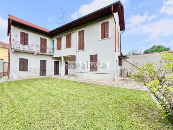 appartamento in vendita a Lonate Pozzolo