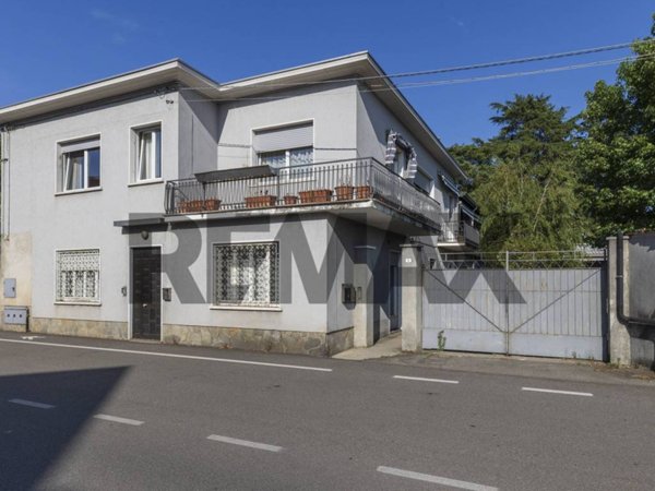 casa indipendente in vendita a Lonate Pozzolo