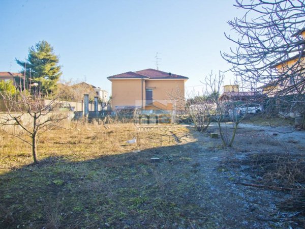 ufficio in vendita a Lonate Pozzolo