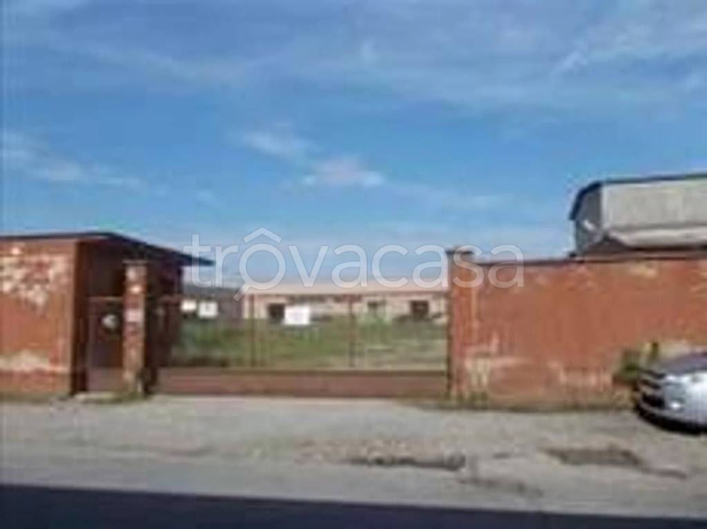 terreno in vendita a Lonate Pozzolo