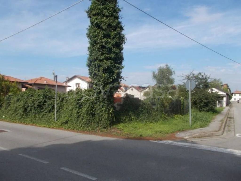 terreno in vendita a Lonate Pozzolo