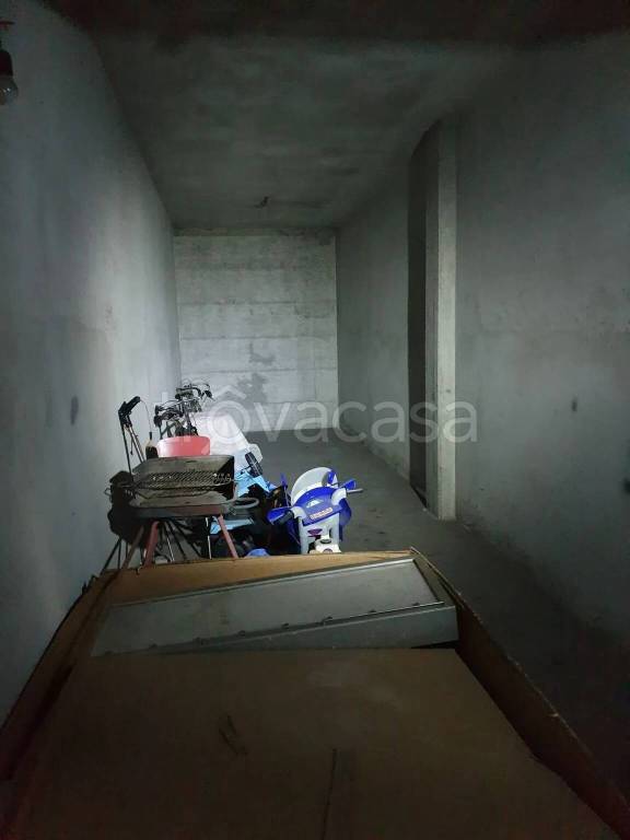 box auto in vendita a Lonate Pozzolo in zona Sant'Antonino Ticino