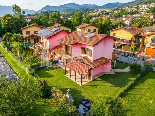casa indipendente in vendita a Luino