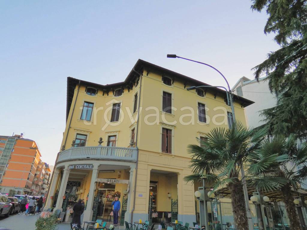 appartamento in vendita a Luino