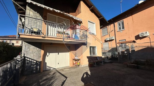 casa indipendente in vendita a Luino