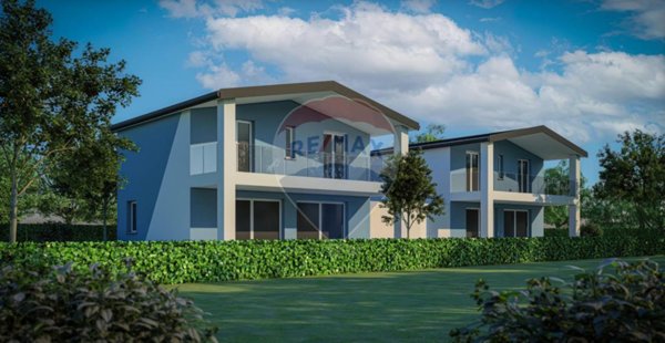 casa indipendente in vendita a Luino