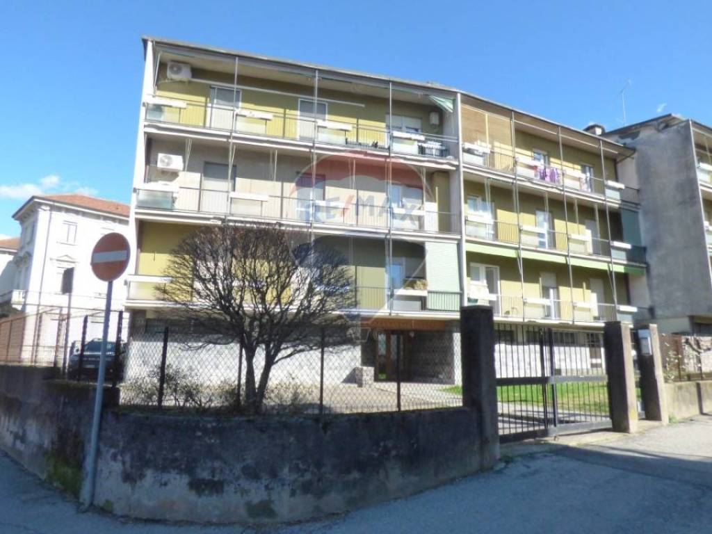 appartamento in vendita a Luino